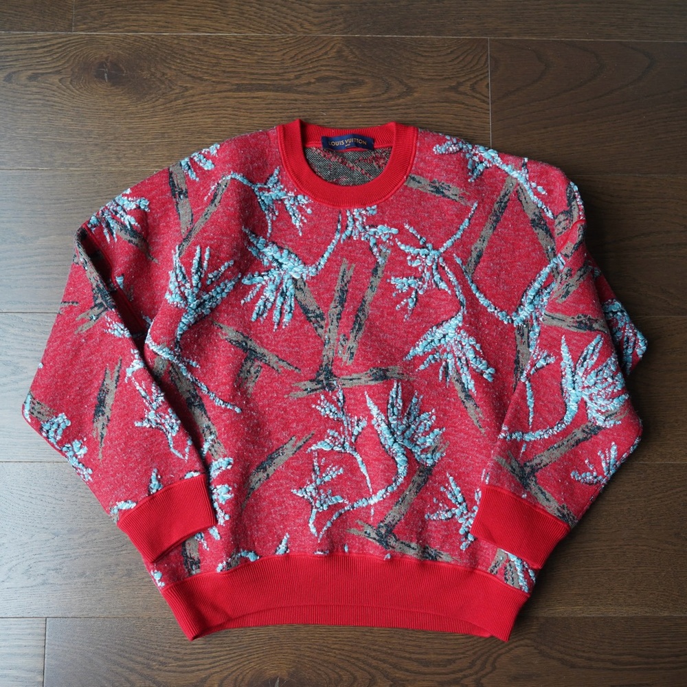 Luis Vuitton sweater